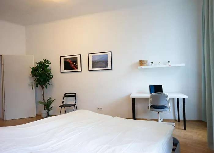 Modern 3 Bedroom In Center * Vienne